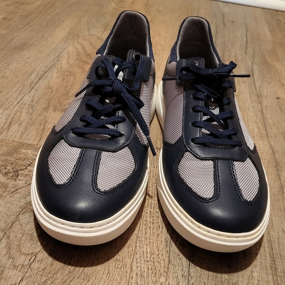 Navy and Gray Men's Sneakers - Picture 8 of 9